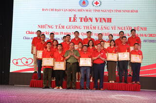 TON_VINH_2_52d06