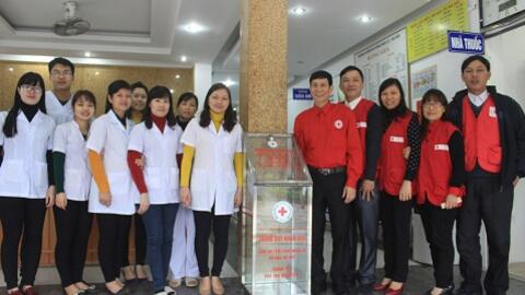 Hội Chữ thập đỏ tỉnh Ninh Bình đặt thùng quỹ nhân đạo