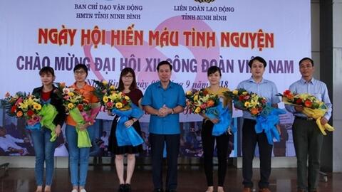 LĐLĐ tỉnh Ninh Bình: Tổ chức Ngày hội công nhân lao động hiến máu tình nguyện