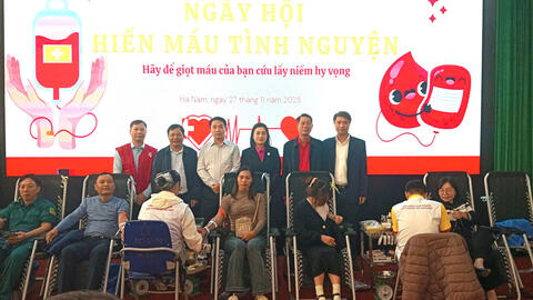 Gần 700 đơn vị máu được tiếp nhận trong ngày 27/11