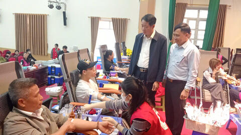 Gần 400 đơn vị máu được tiếp nhận tại Ngày hội Hiến máu tình nguyện 10/12