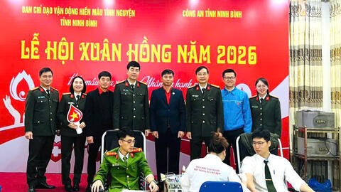 Công an tỉnh Ninh Bình ra quân Lễ hội Xuân Hồng 2026 với 314 đơn vị máu